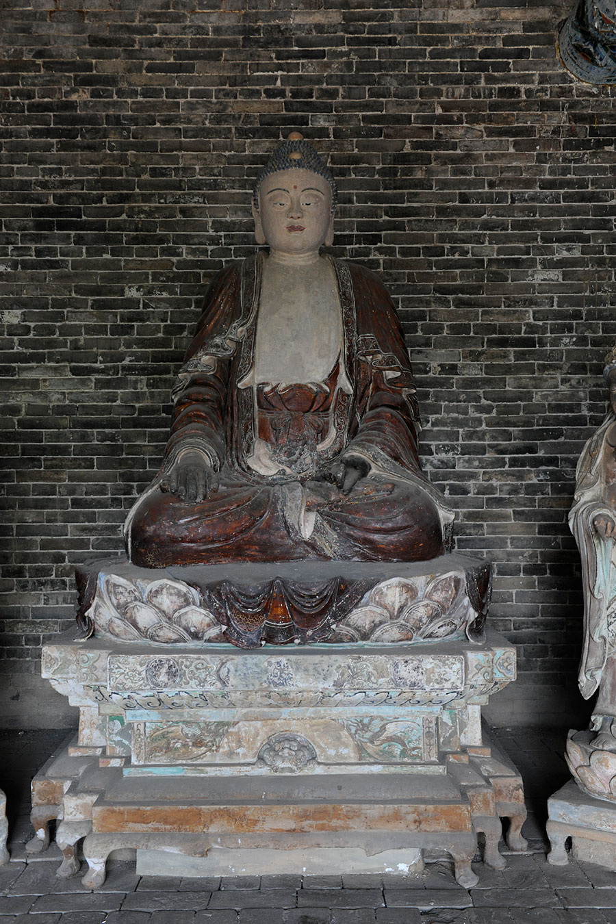 上寺三佛殿彩塑（中央娑婆世界释迦牟尼佛）